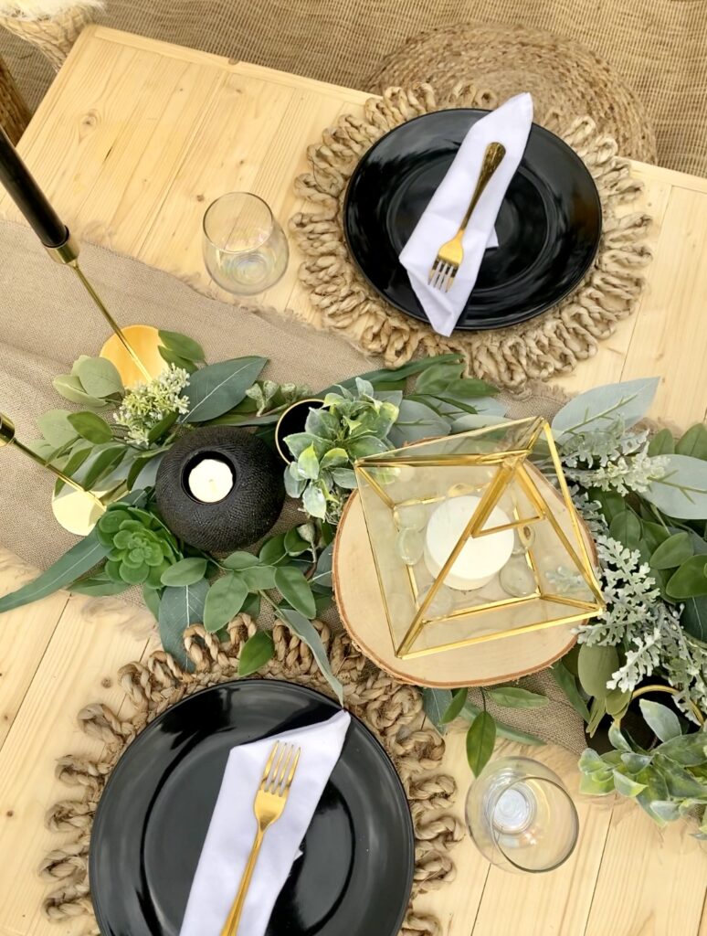luxury-pop-up-picnic-chic-table-setting